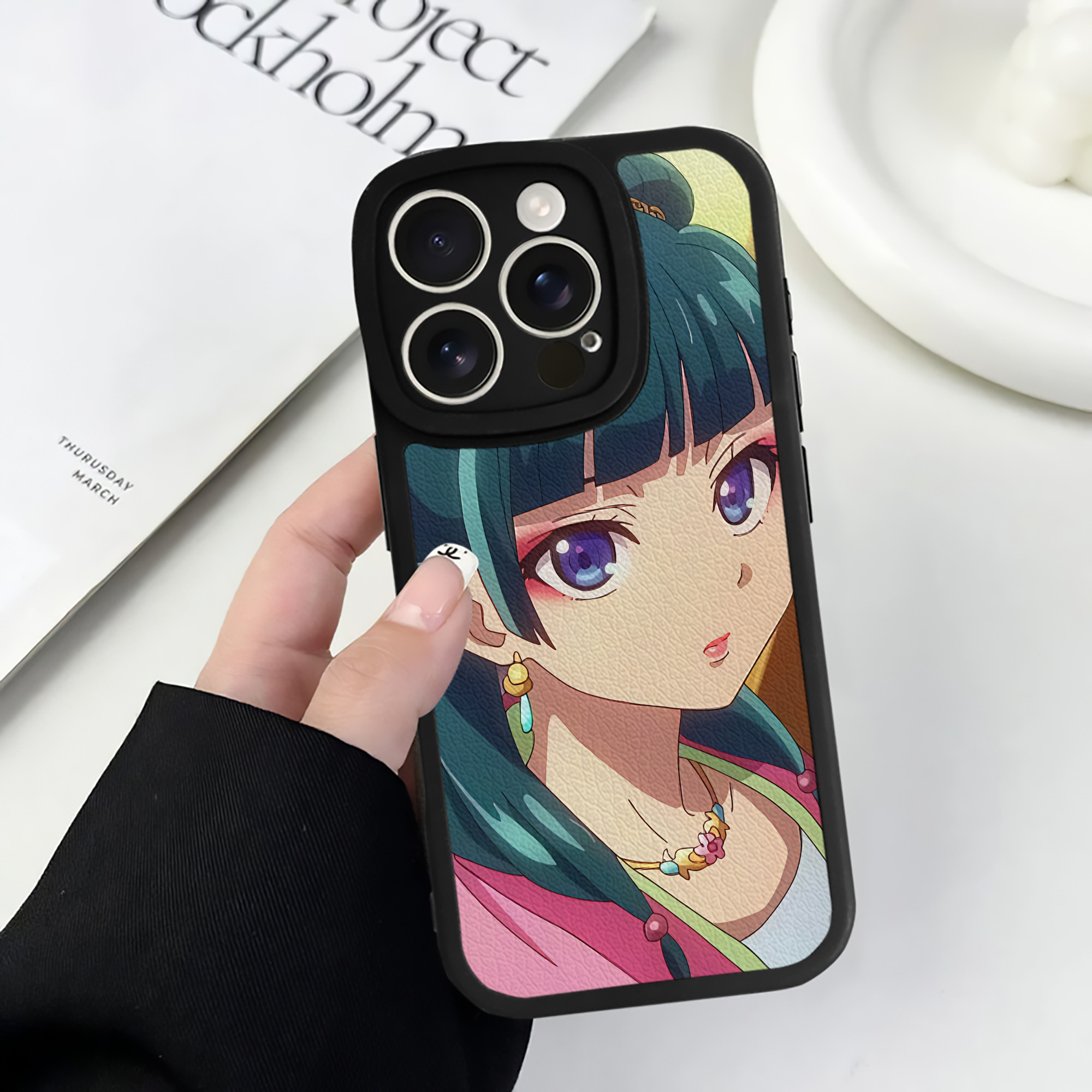 薬屋のひとりごと The Apothecary Diaries 【iPhone 16シリーズ対応】シリコンスマホケース（レザー調） 材質：シリコン